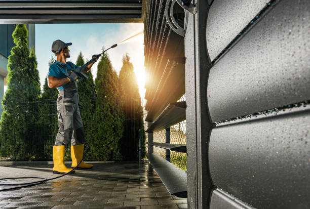 Best Oil Spill Cleanup  in Salem Lakes, WI